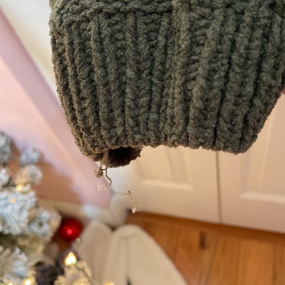 Green Plus Size Sweater - Picture 5 of 7